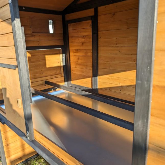 Poulailler Vorwerk 10 à 12 poules toit shingle noir