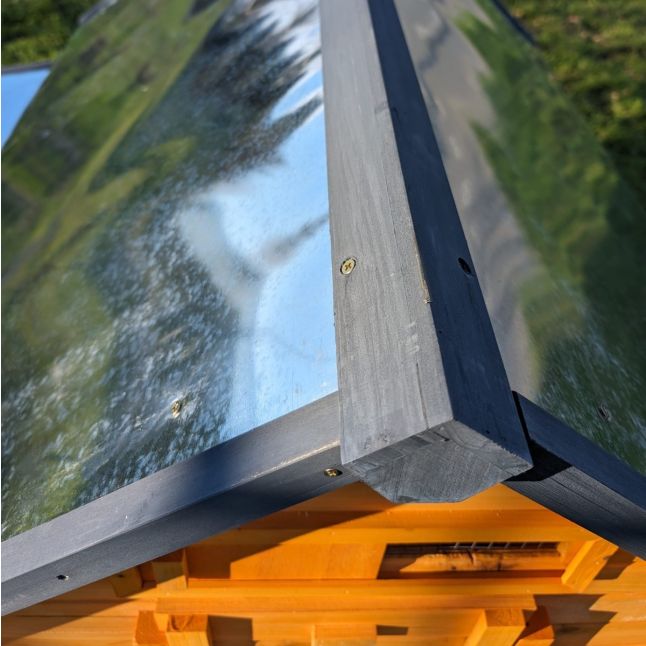 Poulailler Bassette XXL 15 à 18 poules toit tôle