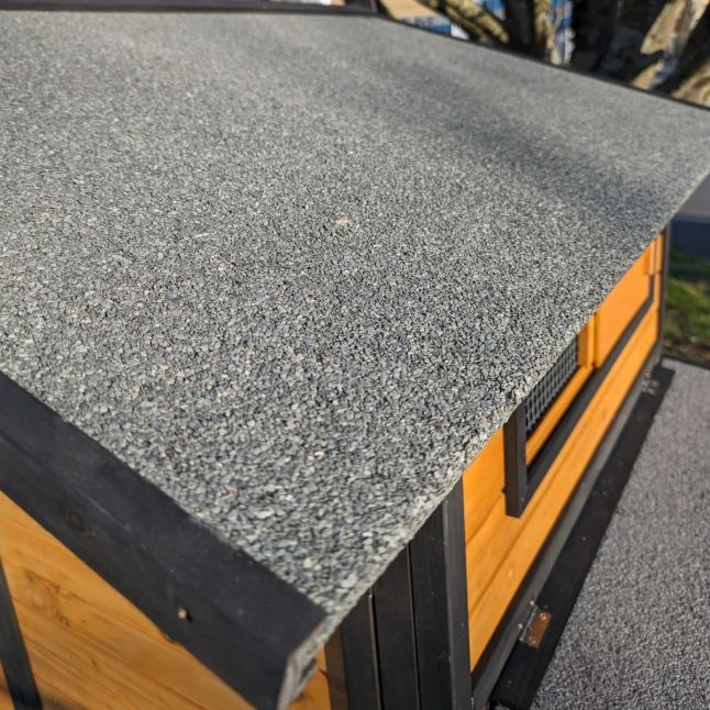 Poulailler Vorwerk 10 à 12 poules toit shingle noir